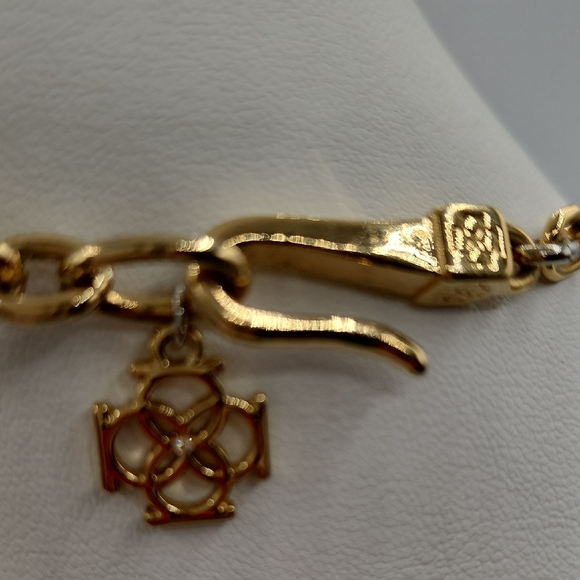 Ann Taylor Gold and Black Floral Necklace - Picture 3 of 14